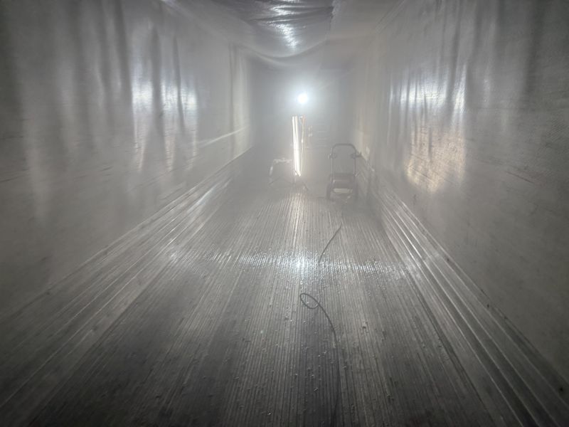 trailer, ribbed floor, interior walls, pressure washer